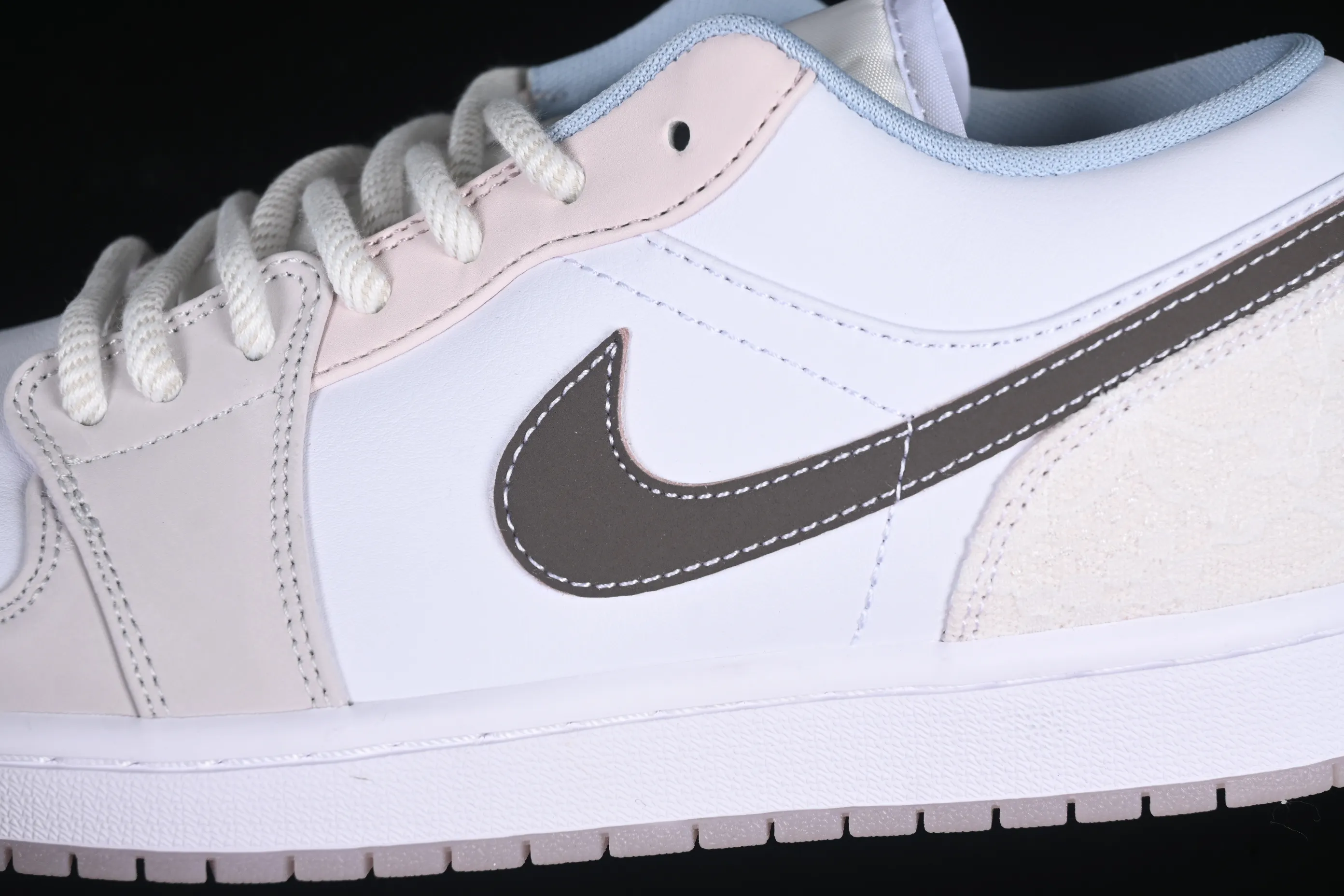 All categories Air Jordan Jordan series basketball shoes Air Jordan 1 Low Air Jordan 1 Low AJ1 Joe 1 carved powder low-top cultural casual sneakers IB8859-101